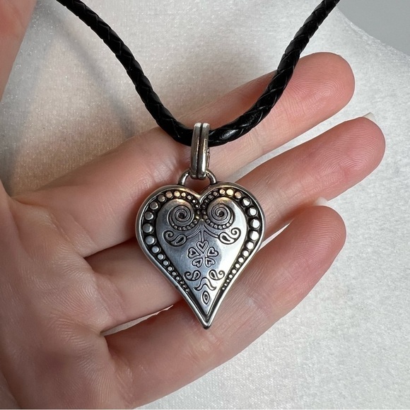 Brighton French Quarter Ophelia Heart Silver Tone Leather Necklace Minimalistic - Picture 5 of 8